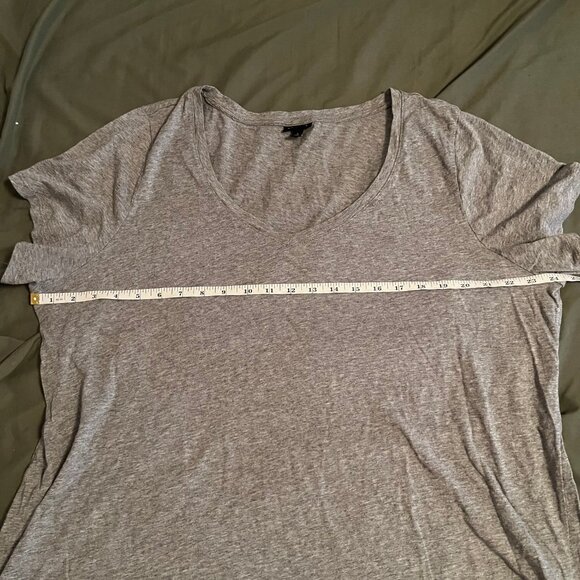 Torrid Size 3 Grey Girlfriend Heritage Slub V-Neck Tee - Picture 7 of 8